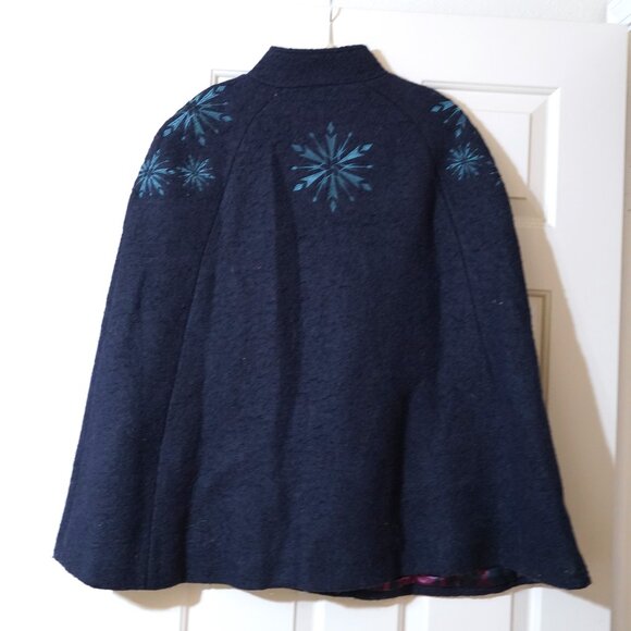 Disneyland park Paris world of frozen Exclusive Elsa wool blend Cape size M - Picture 4 of 8